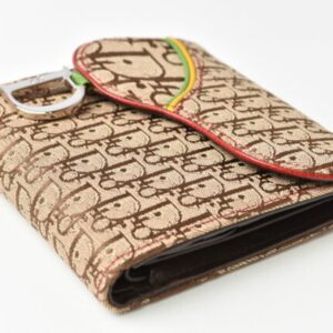 2000_0b9b838d-7e88-4d9c-8b89-cc1eef69950b