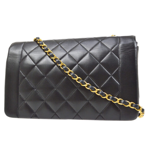 CHANEL 1991-1994 Diana Flap Medium