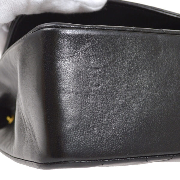 CHANEL 1991-1994 Diana Flap Medium