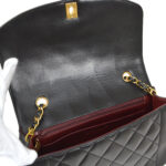 CHANEL 1991-1994 Diana Flap Medium
