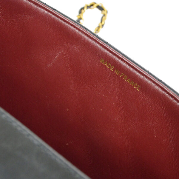 CHANEL 1991-1994 Diana Flap Medium