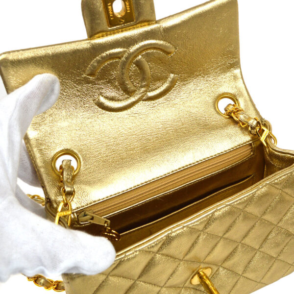 CHANEL 1991-1994 Classic Square Flap 17 Gold Lambskin