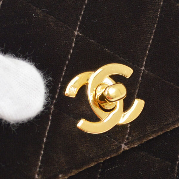 CHANEL 1997-1999 Quilted Flap Shoulder Bag Large Brown Velvet
