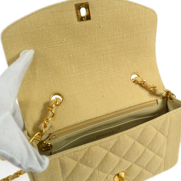 CHANEL 1991-1994 Small Diana Flap