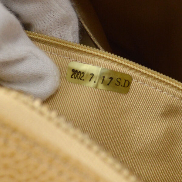 CHANEL 2001-2003 GST Beige Caviar